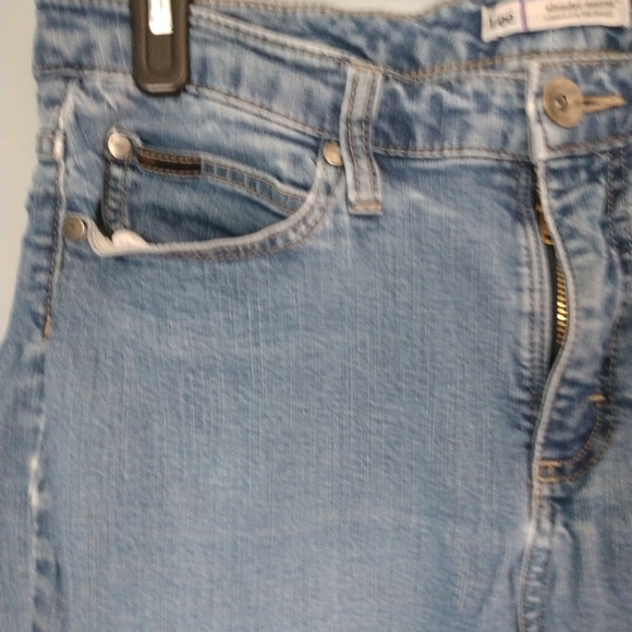 Lee Classic Slender Secret Lower on the waist Jeans Light Wash 5 pockets pants - Picture 7 of 8